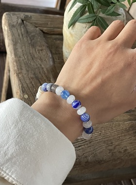 天然汉白玉蓝色条纹玛瑙手串中式