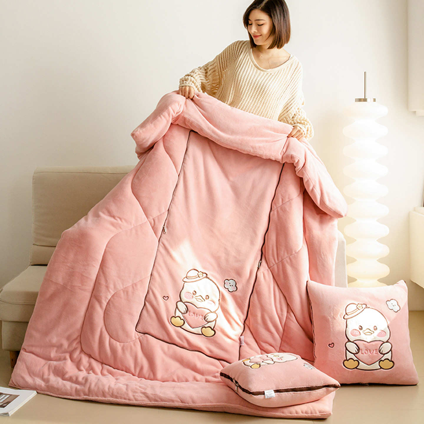 A类加厚牛奶绒两用抱枕被子卡通沙发汽车靠垫办公室午睡折叠毛毯,淘宝优惠券,粉丝福利购,淘宝优惠卷