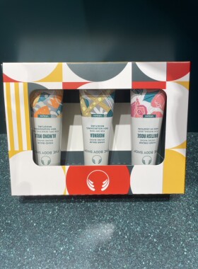 英国THE BODY SHOP香港专柜正品杏仁奶蜂蜜润手霜礼盒 圣诞套装
