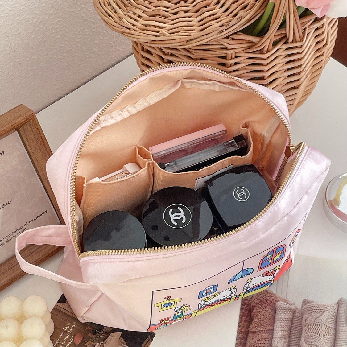 化妆包女便携式大容量高颜值2025新款可爱洗漱品旅行分区收纳包,淘宝优惠券,粉丝福利购,淘宝优惠卷