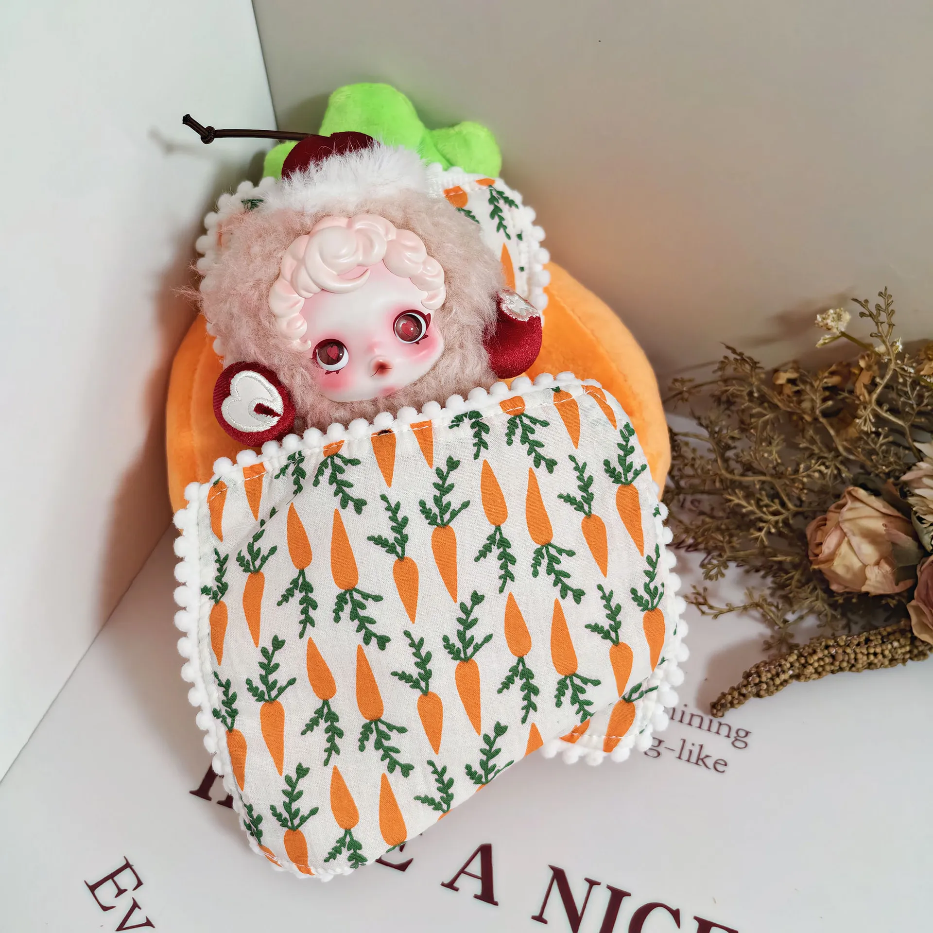 仅售娃衣］光织园SP娃衣三代不眠剧场毛绒挂件床铺摆架15CM娃娃 - 图1