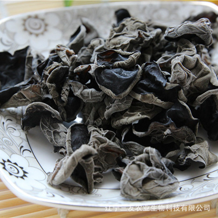 东北东北特产肉厚椴木野生秋耳 榆园食品黑木耳