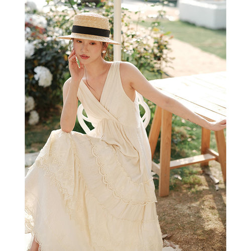 夏季法式复古蛋糕裙宫廷风海边沙滩裙气质v领吊带连衣裙露背长裙 - 图2