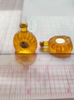 微缩仿真红酒饮料瓶食玩玩具模型娃娃屋装饰立体摆件手工diy配件