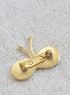 蝴蝶胸针手工敲打minaperhonen