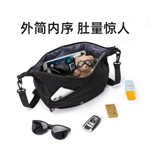 骆驼单肩饺子包通勤斜挎包肩带可调节大容量轻量化轻巧男女背包 - 图1