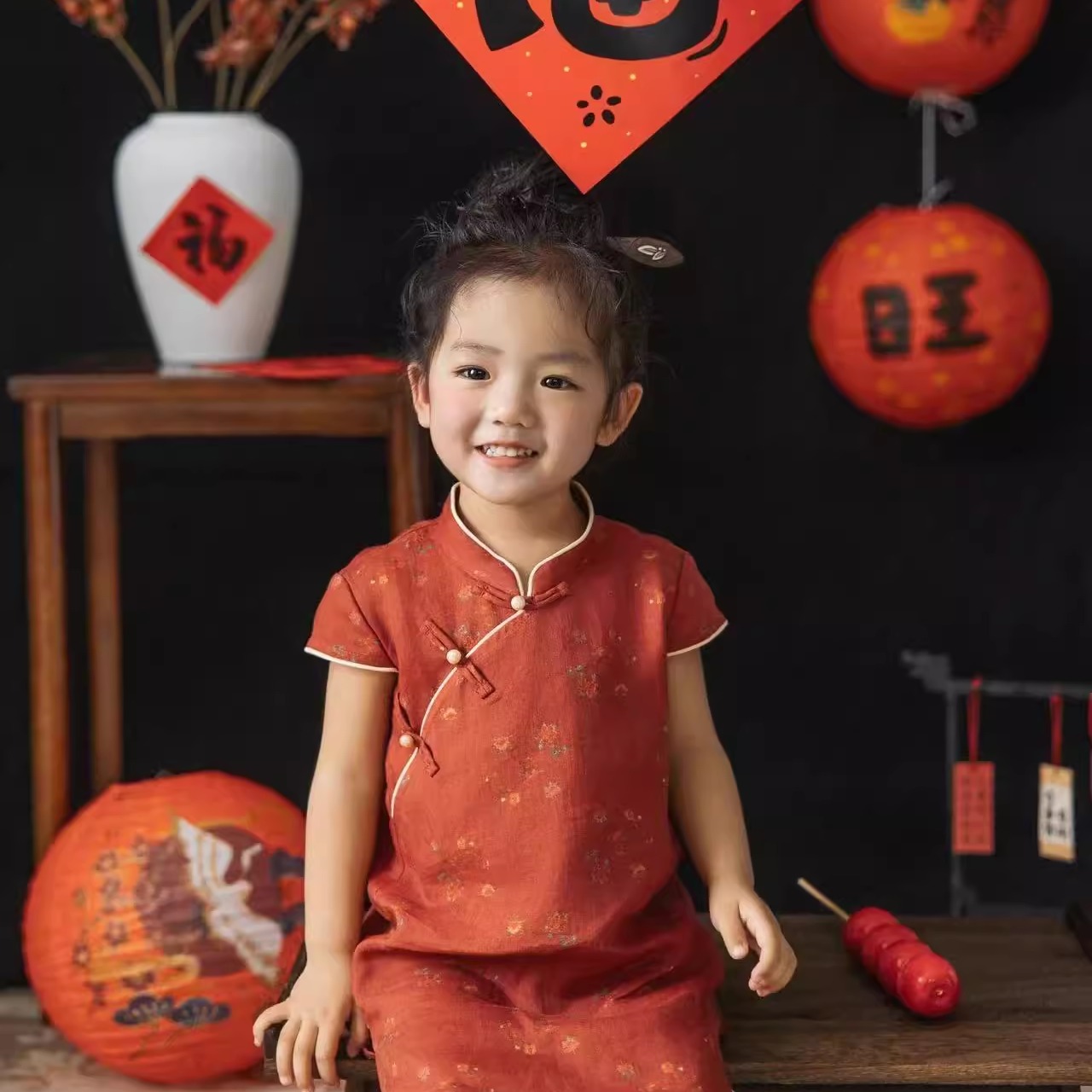 红色女童盘扣旗袍摄影服装薄款艺术新中式小女孩古风民国风连衣裙 - 图2