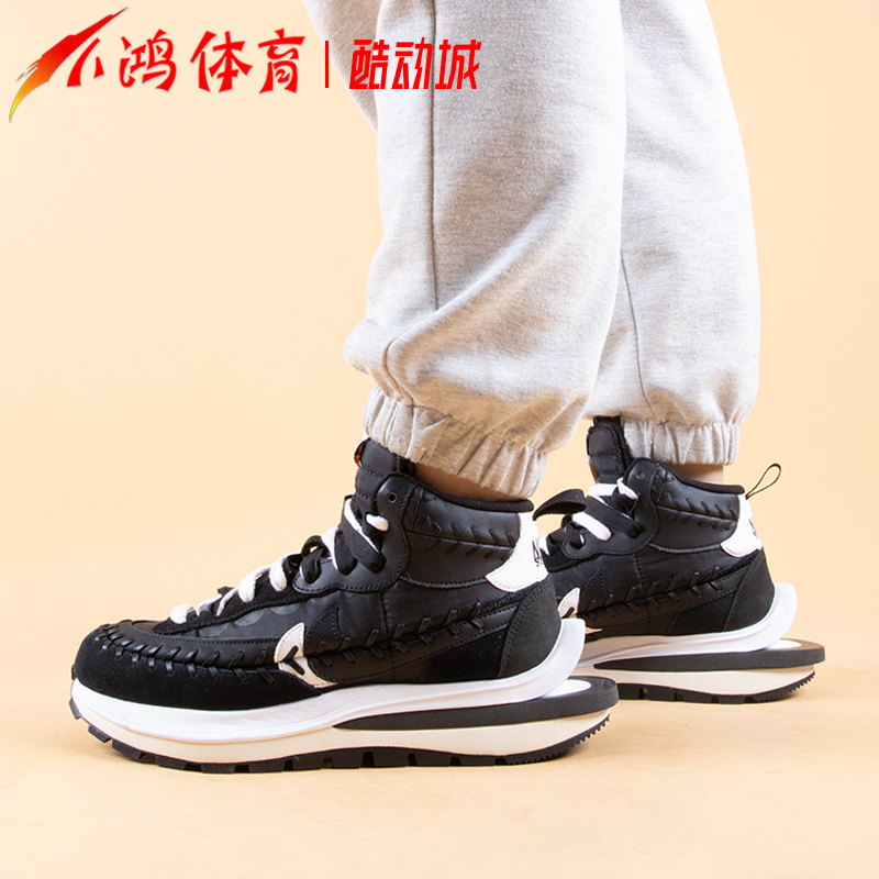 小鸿体育Nike sacai Jean Paul Gaultier解构缝合拼接DH9186-001-图2