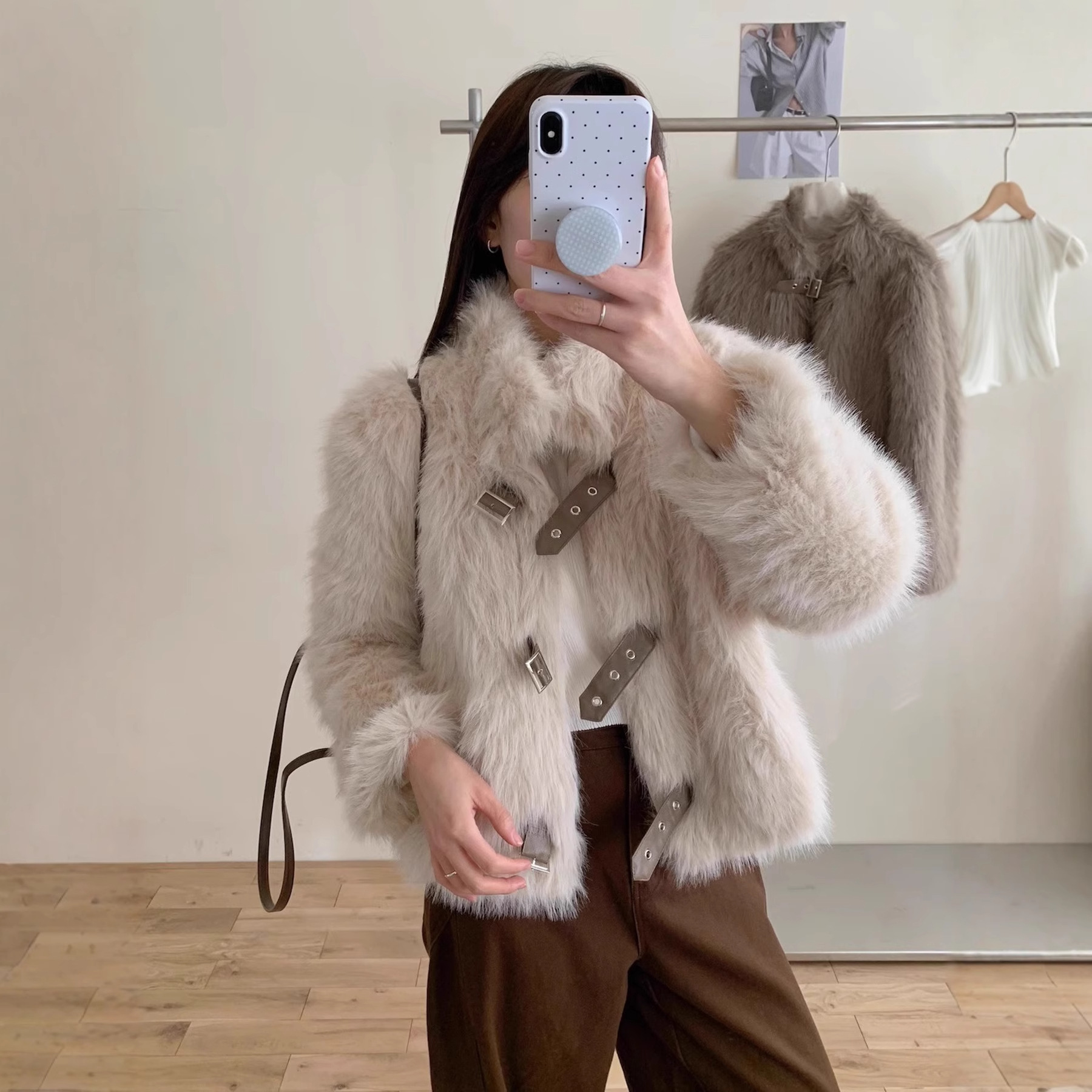 欧美外贸爆款仿皮草外套女2025冬爆款轻奢超厚皮毛一体机车服 - 图2