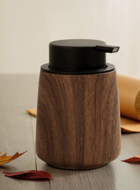 胡桃木纹按压式起泡瓶