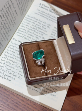 HERS 祖母绿色戒指女富婆霸气豪镶人造宝石戒指