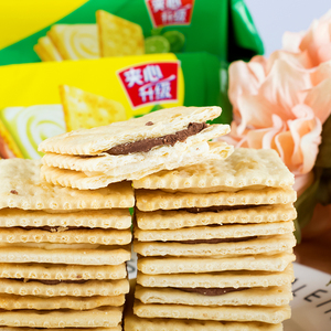 康师傅3+2苏打夹心饼干4包