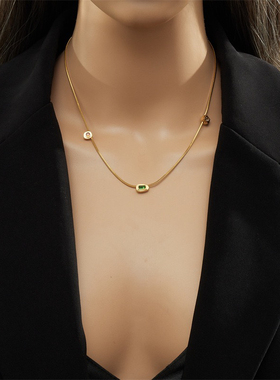 半熟男女董洁曾诚同款项链高级感气质祖母绿方块镶钻钛钢锁骨链