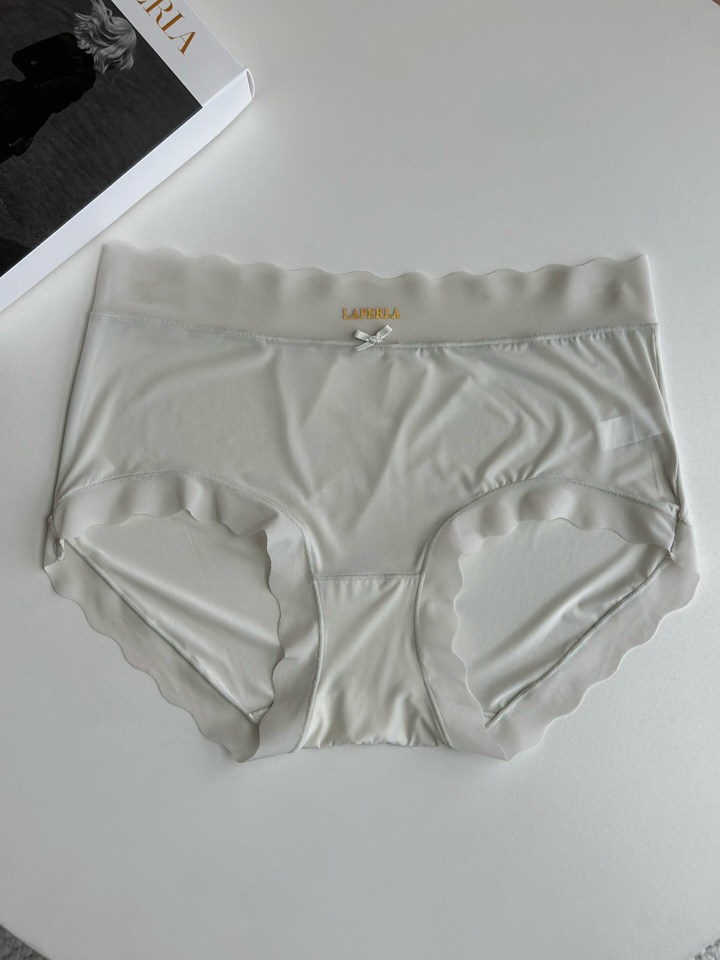 LA夏季新款超薄水光面膜裤女士中腰内裤现货,淘宝优惠券,粉丝福利购,淘宝优惠卷