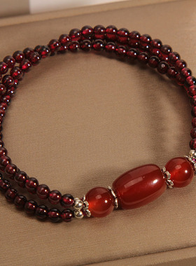 天然多层石榴石手链女夏ins小众轻奢高级感红玛瑙手串送闺蜜礼物