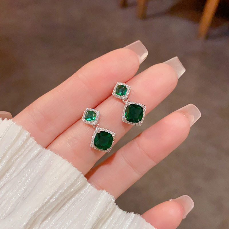 2026新款法式银耳环925纯银针祖母绿锆石耳坠精致轻奢百搭耳饰女,淘宝优惠券,粉丝福利购,淘宝优惠卷