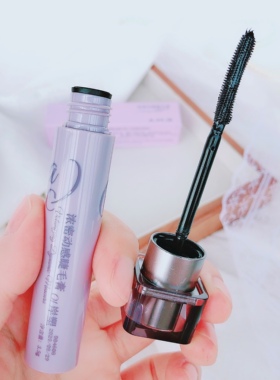 一刷大眼睛 浓密卷翘睫~A.M.G浓密动感睫毛膏自然卷翘浓密防水
