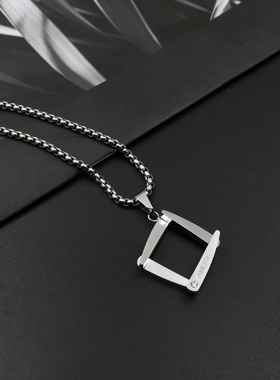 钛钢不掉色几何方形项链男士潮女