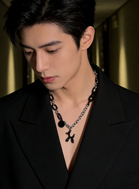 黑色气球狗项链男女2026新款爆款