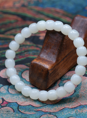 从此阡陌多暖春。天然新疆且末和田玉近矿料暖白8*7直切手链串女