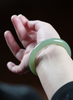 天然精品冰晴水和田玉圆条手镯 2130圈口54