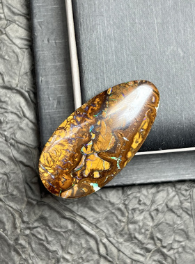 双面彩虹光火彩，天然澳洲铁欧泊无事牌挂坠39.8*20*7.6mm9.8克，