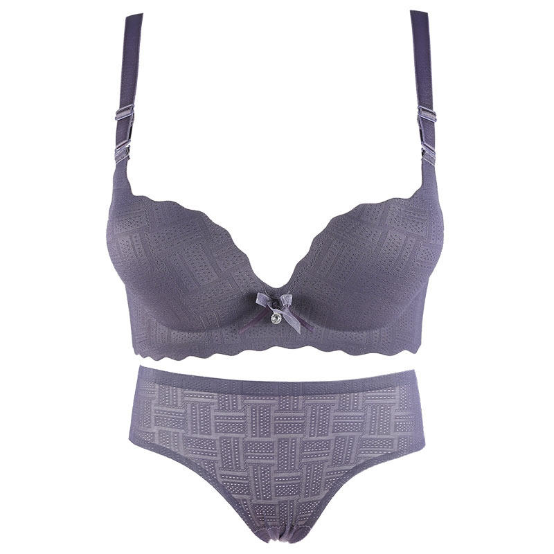 小胸加厚调整型无钢圈舒适文胸 莉妃文胸