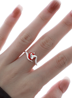 红苹果与小蛇戒指原创纯银S925小众可爱甜酷爆闪钉砂戒圈
