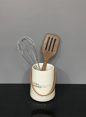 现代简约厨房装饰品锅具厨具