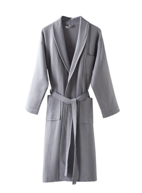 高档样板房长款衣柜纯棉白色摆件