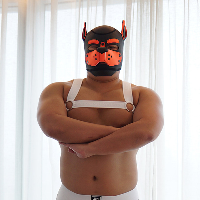 ໂລຫະປະດັບສາຍເອິກ GOGOBOY sexy