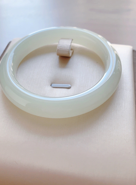 55.3圈口-晴水色-平安镯-青海料-天然和田玉手镯-梧桐家