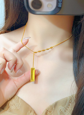 金店同款沙龙麟小条方牌吊