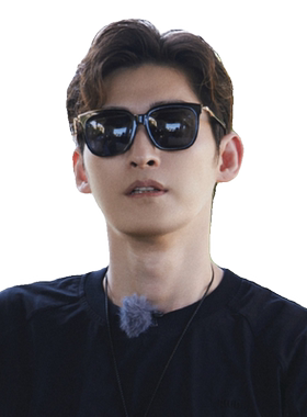 花儿与少年好友记张翰同款墨镜