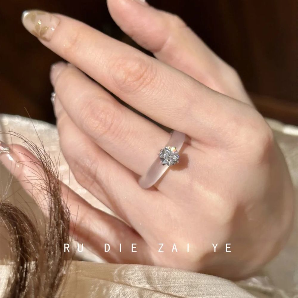 Kuning Plain Jade Brings Light ~ New Chinese Style White Chalcedony Zircon Ring Classic Round Diamond Light Luxurious and High-end Ring