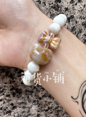 萌货小铺原创DIY俏色kt蝴蝶结白色天然阿拉善玛瑙手链手串礼物1