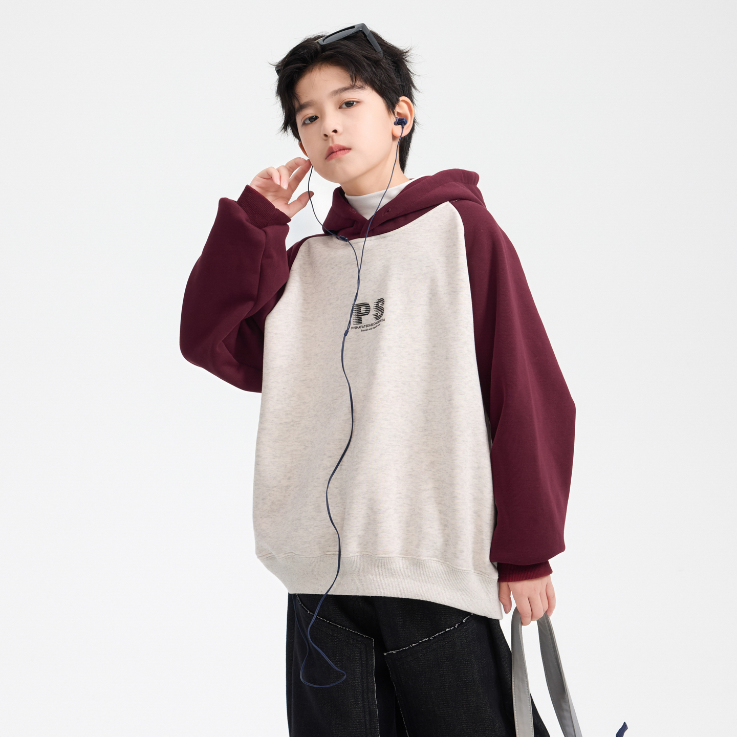 男童冬季新年红色一体加绒连帽卫衣2025新款儿童撞色运动保暖上衣 - 图1