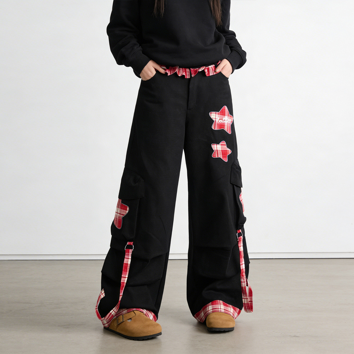 大码胖mm趣味星星刺绣大口袋工装牛仔裤女宽松撞色格子翻边阔腿裤,淘宝优惠券,粉丝福利购,淘宝优惠卷