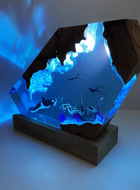 手工制作海底世界景观虎鲸潜水员沉船树脂小夜灯氛围灯摆件礼物
