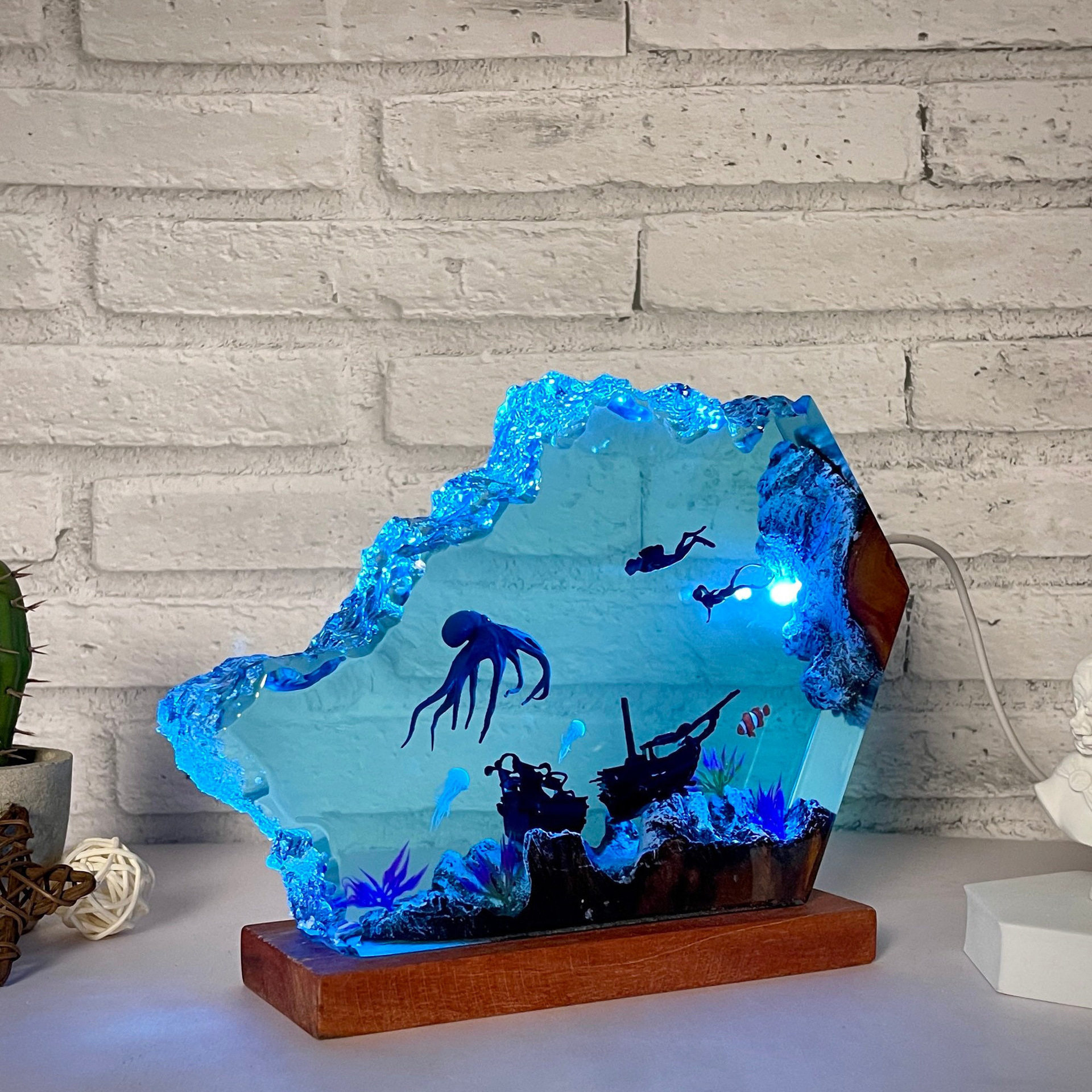 把海洋带回家巨型章鱼潜水员水母沉船小夜灯床头灯氛围灯摆件礼物,淘宝优惠券,粉丝福利购,淘宝优惠卷