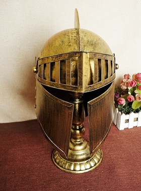 欧式风罗马酒吧主题摄影武士头盔