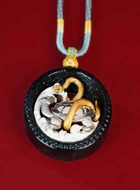 三清山【道观直发】玄武吊坠和田玉925银镀金挂件