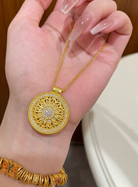 仿金沙金黄金色古法玫瑰花窗项坠毛衣链吊坠女轻奢镀金锁骨链简约