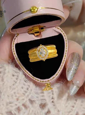 2025新款女款沙金镶钻拉丝鸽子蛋戒指新中式复古宫廷风气质指环女