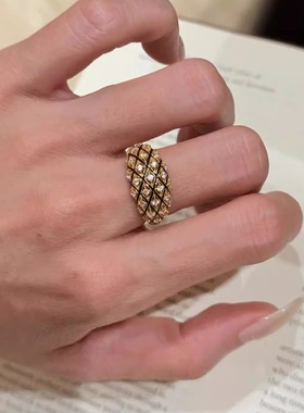黑金重工镂空微镶锆石戒指菱格纹设计感高级感时尚个性食指戒指女