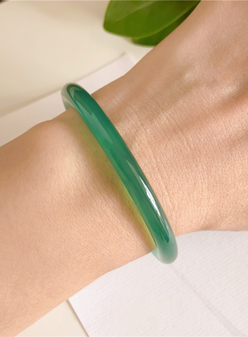天然冰种贵妃手镯玛瑙半山半水帝王绿手镯菠菜绿美人镯翡翠色礼物