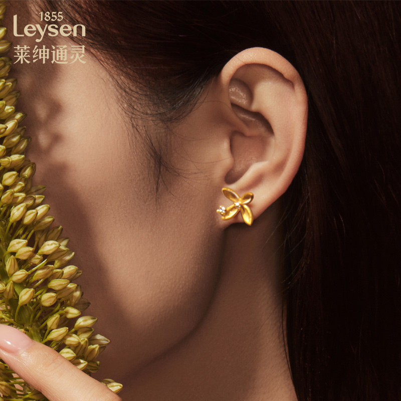 【商场同款】莱绅通灵 传世金秘境 四叶草足金黄金钻石耳钉女款 - 图3