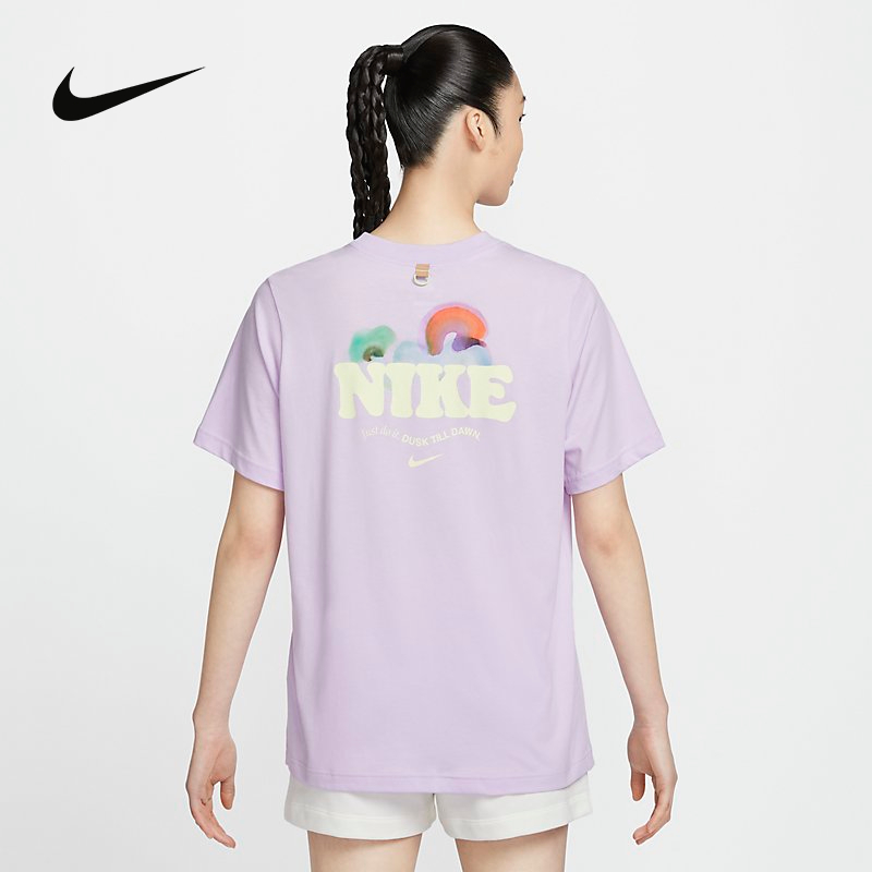 Nike耐克短袖女夏新款背标印花宽松纯棉彩色标运动T恤HF6180-133