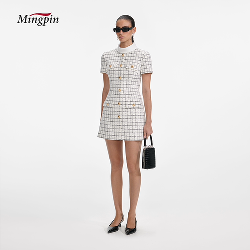 HaiNaYa 2025新款时尚名媛优雅白色立领格纹小香风修腰短袖短裙女 - 图3