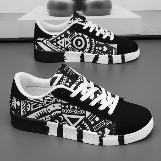 Men's canvas shoes are casual, versatile, breathable and comfortable